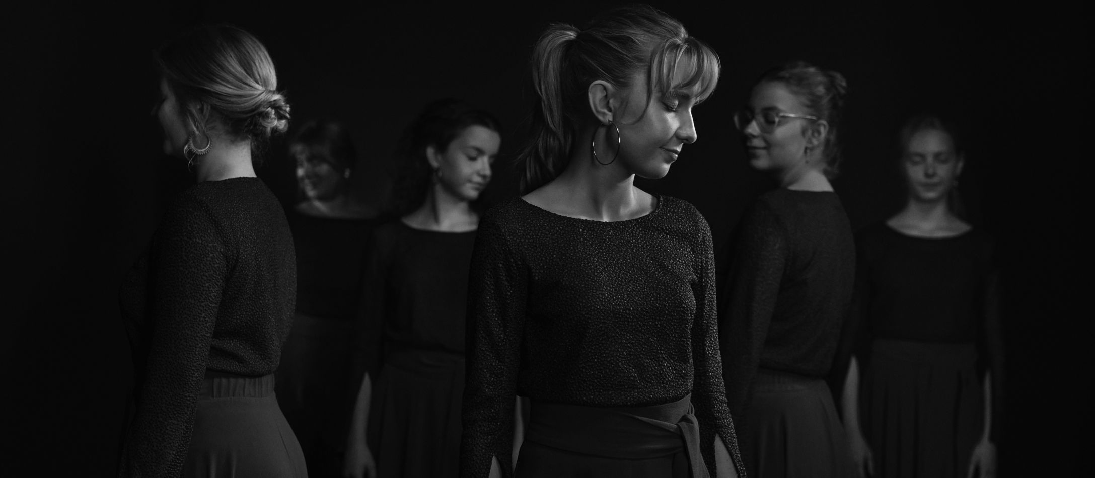 DR Pigekoret i mørke