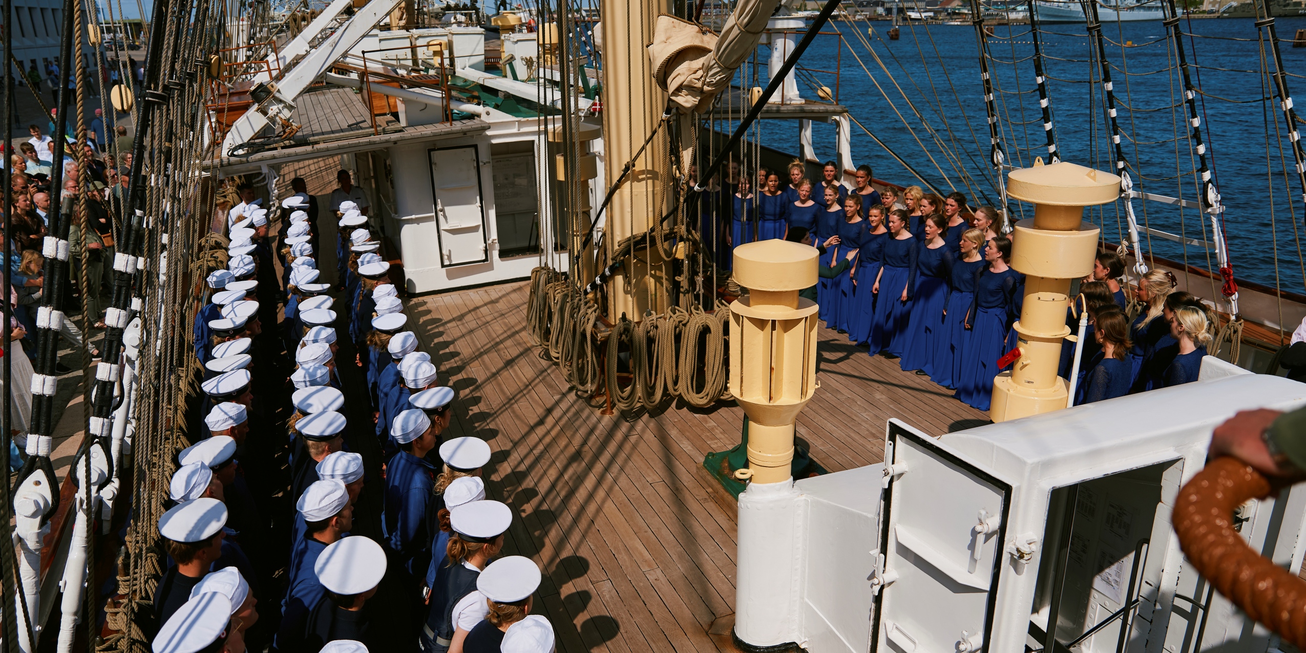 DR Pigekoret på Kongeskibet