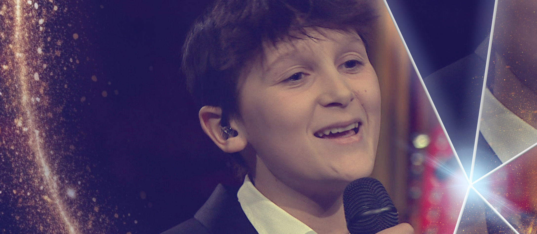 Wilhelm David Lumholt Hakesberg synger til Disneykoncerten i Koncertsalen.