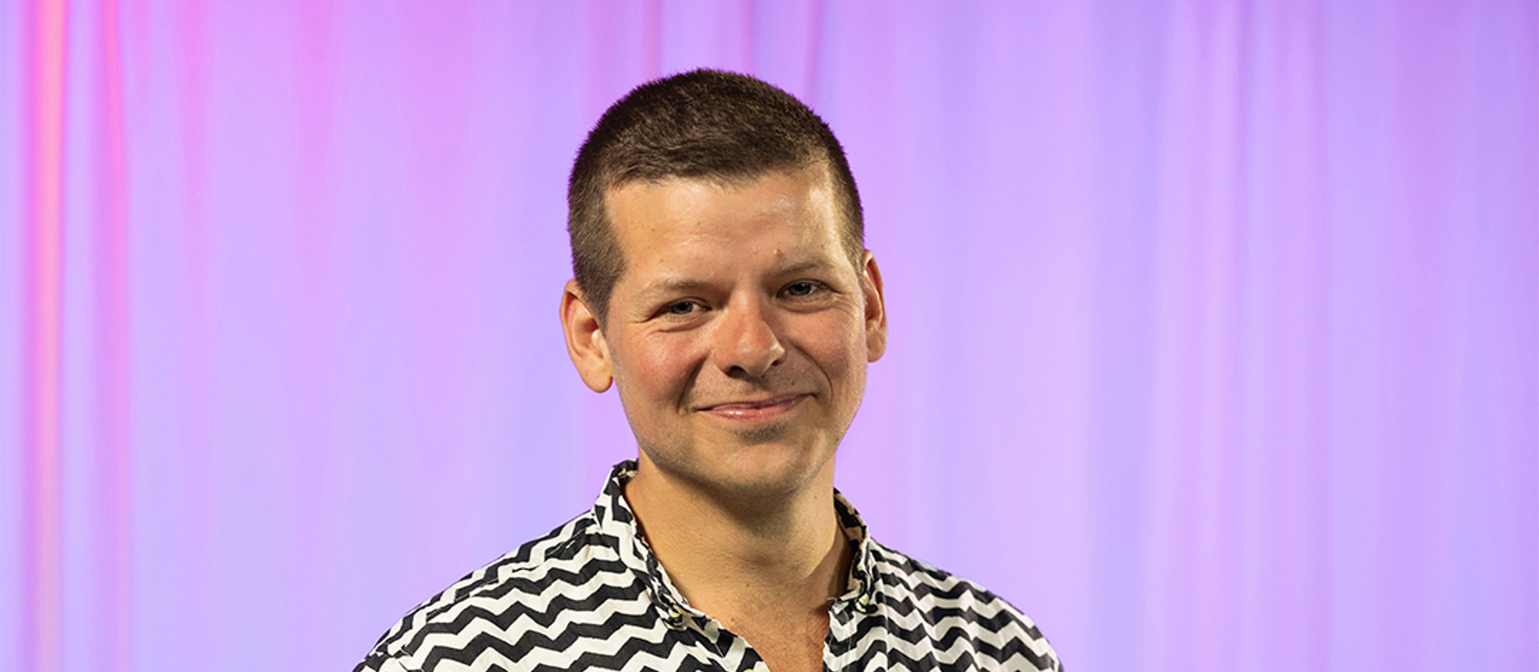 Frederik Korfix vært til koncerten med DR Big Band Sessions