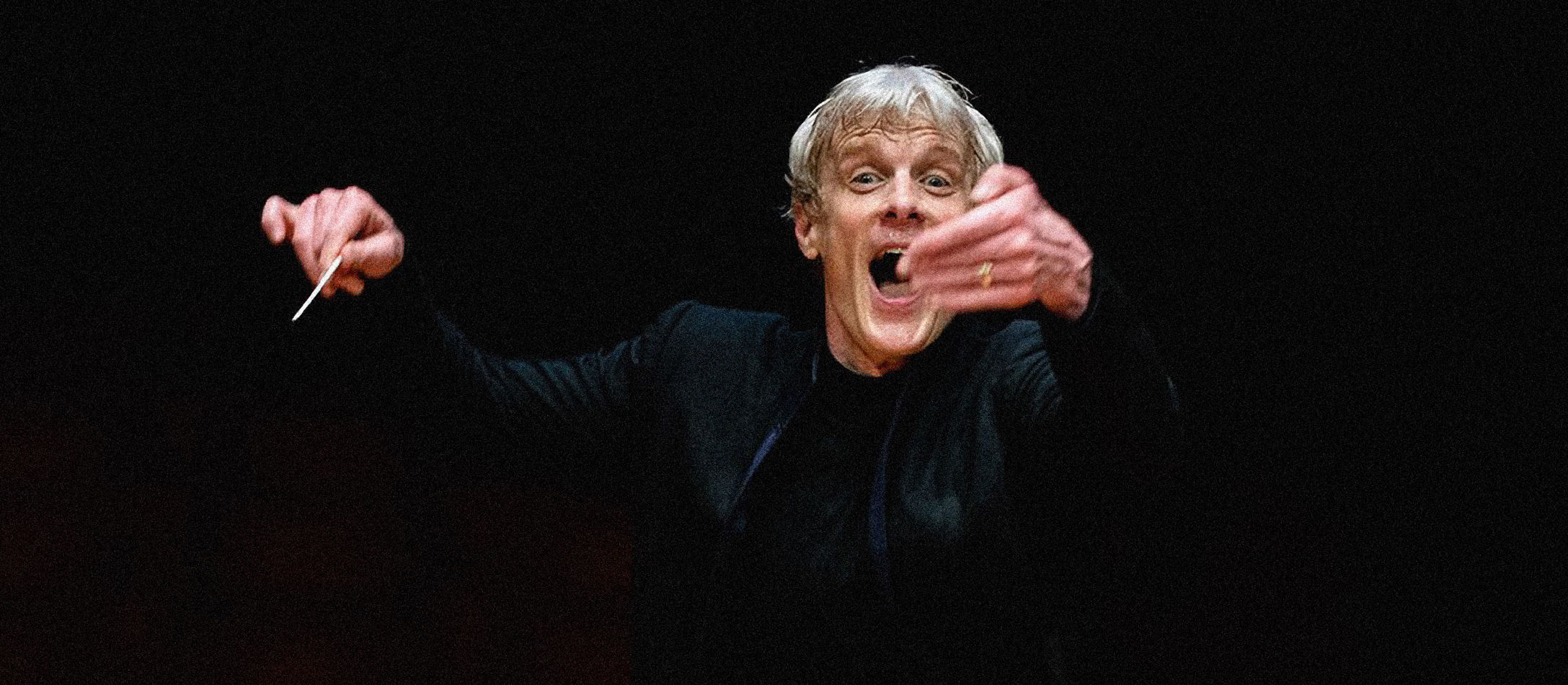 Dirigenten Martin Fröst ved symfonisk koncert i DR koncerthuset.