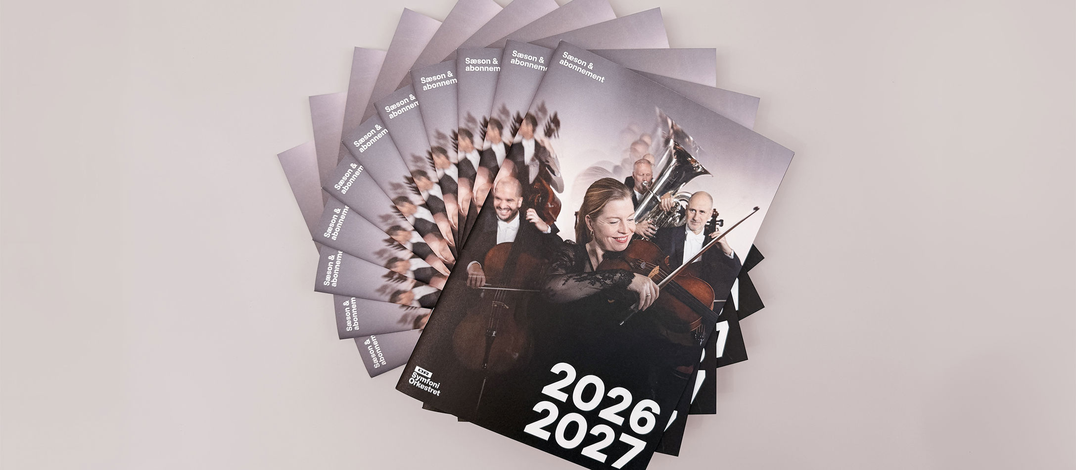 Bestil sæsonbrochure